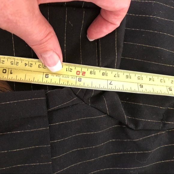 Urban Behaviour Cuffed Shorts​​ - Picture 5 of 8